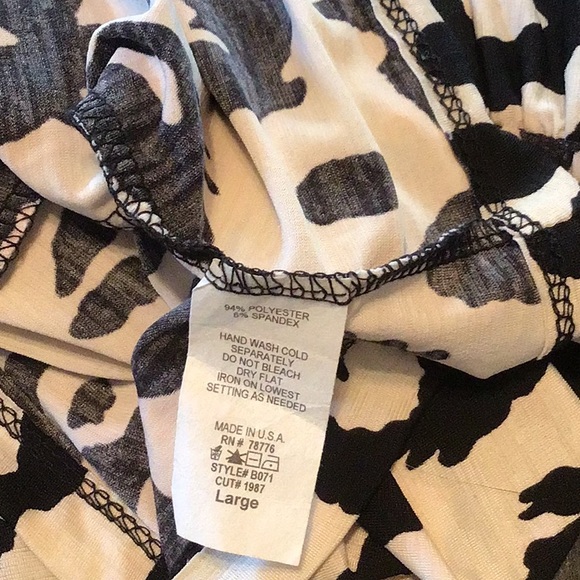 Cream & Black Printed Sleeveless Romper Size: L - Picture 4 of 4